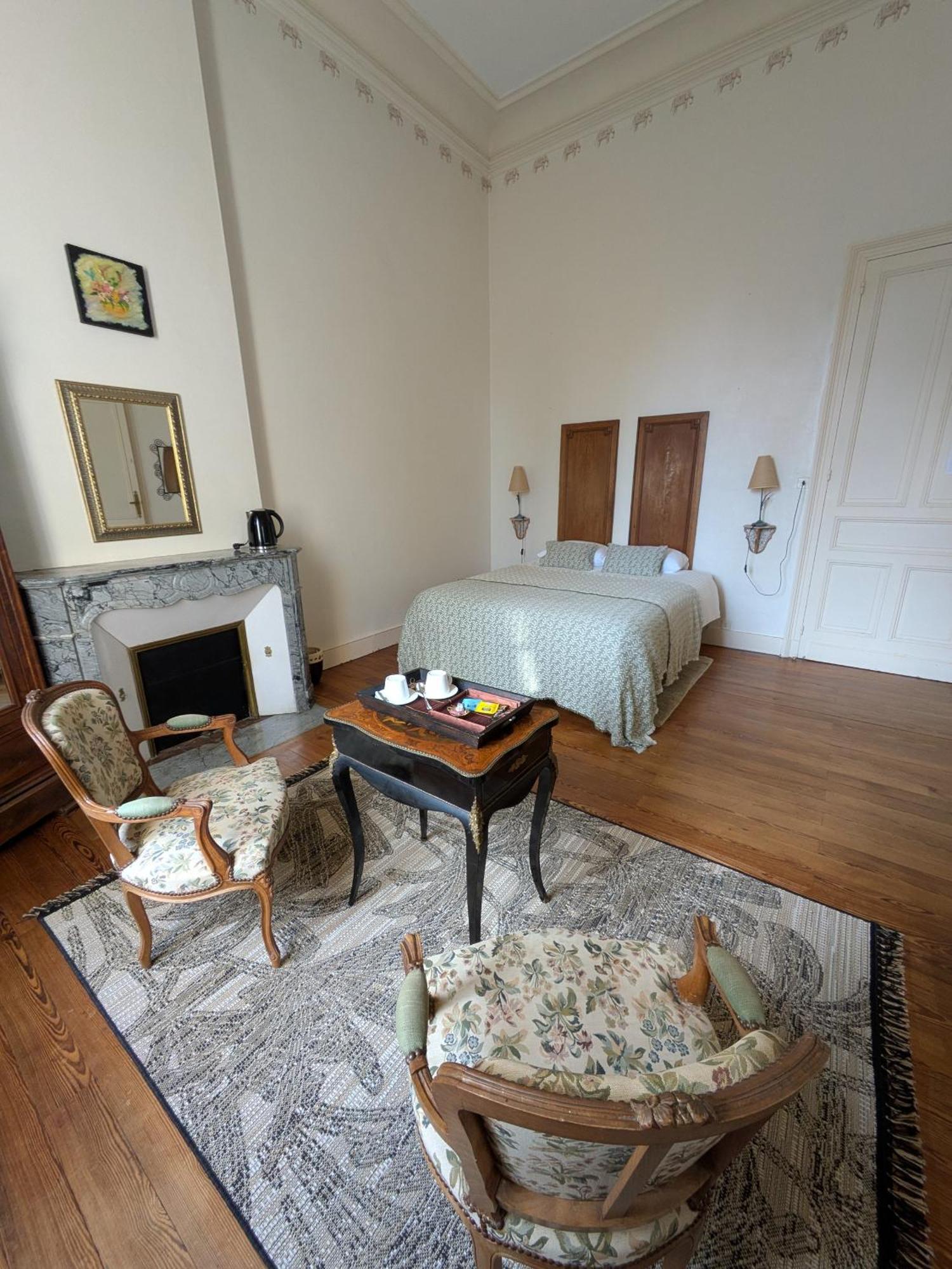Chateau De Camperos バルサック エクステリア 写真