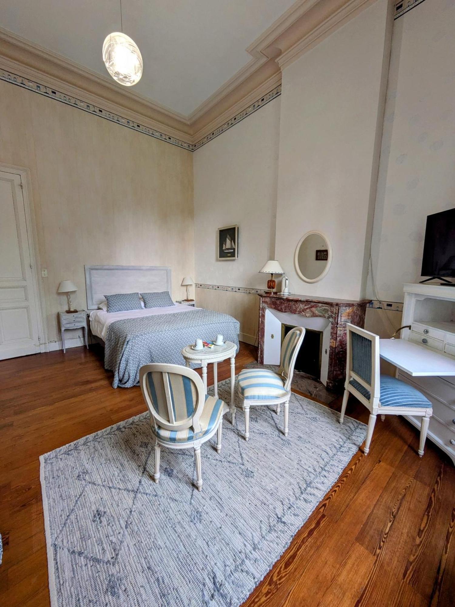 Chateau De Camperos バルサック エクステリア 写真